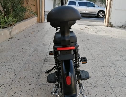 اسكوتر كهربائي