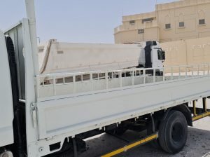 سيارة لنقل جميع الأغراض والكشرات من المنازل